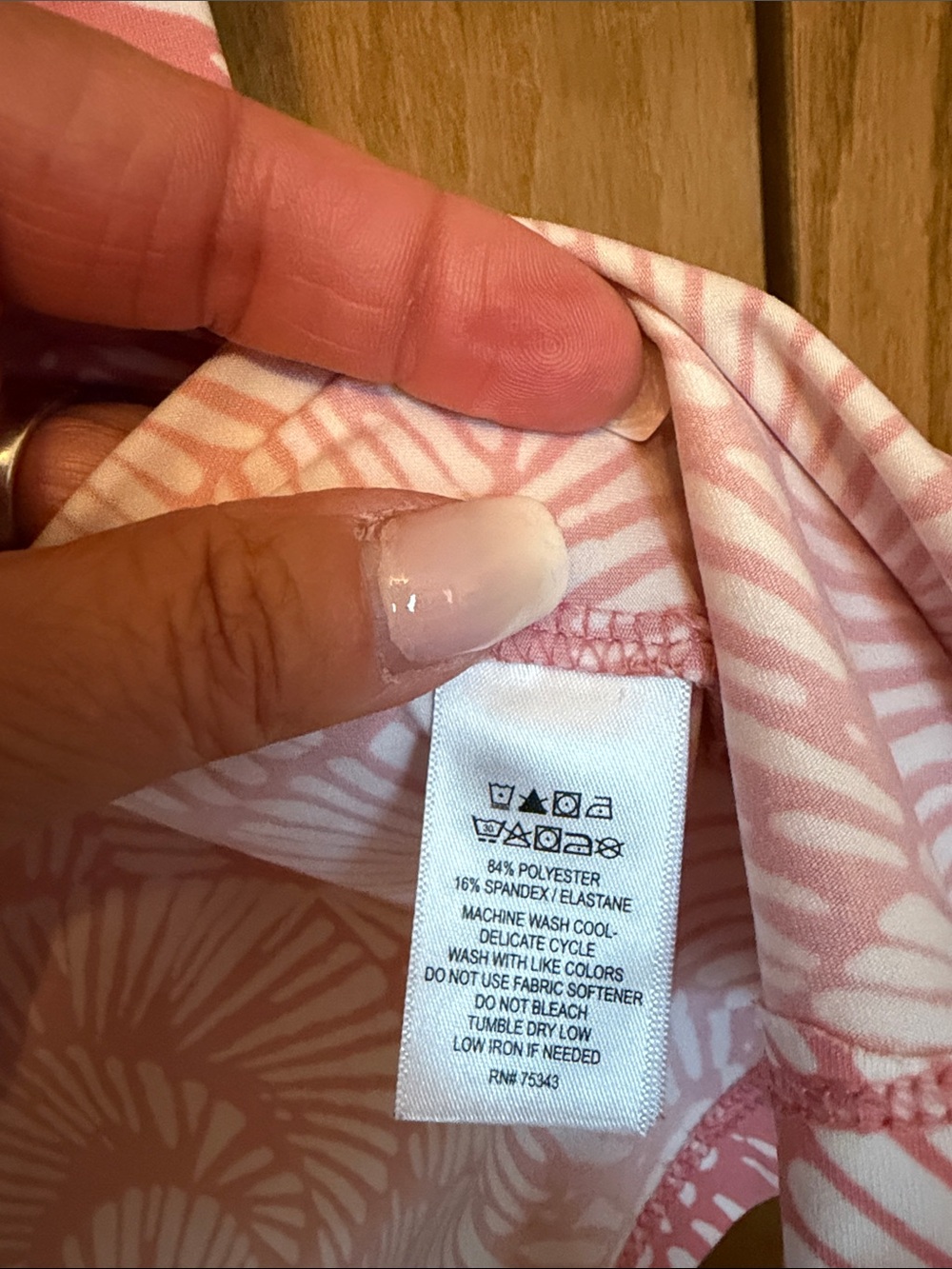 Tommy Bahama Sleeveless Peach & White Zip Front Golf Top - Picture 5 of 7